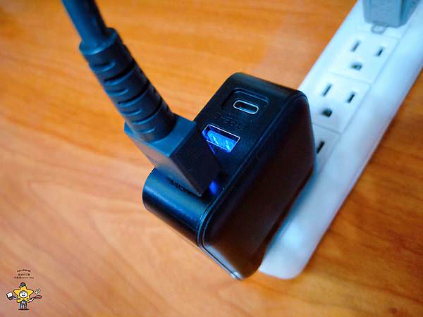 Switch充電轉接座 (16).jpg