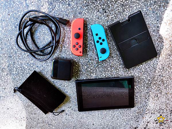 Switch充電轉接座 (28).jpg