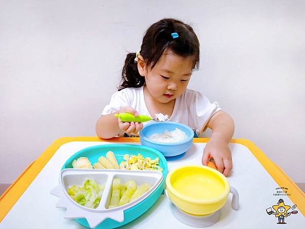 Monee矽膠餐具Allbarm韓米歐爸 (23).jpg